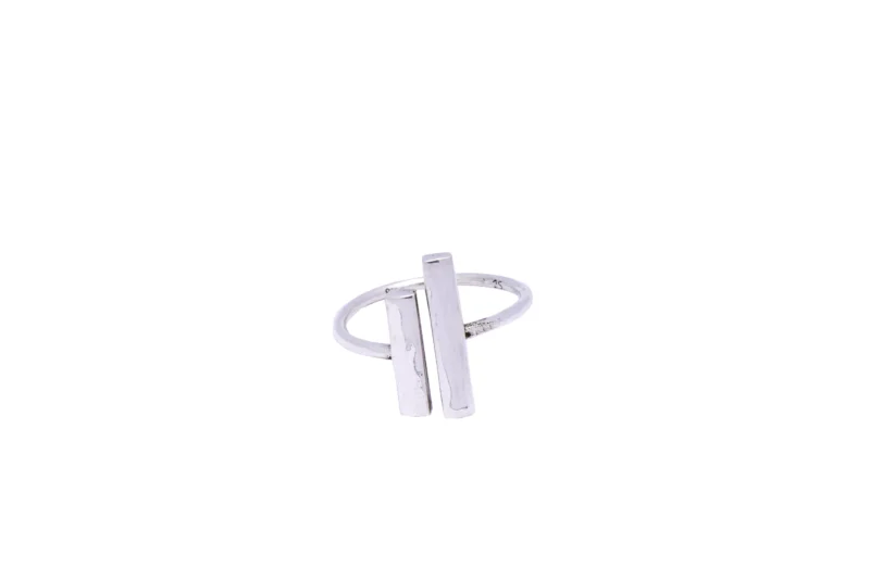 Minimalist Twin Bar 925 Silver Ring – Modern Elegance Redefined - Image 2