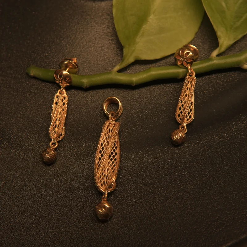 Elegant 22kt Gold Pendant Set – Timeless Beauty for Every Occasion - Image 3