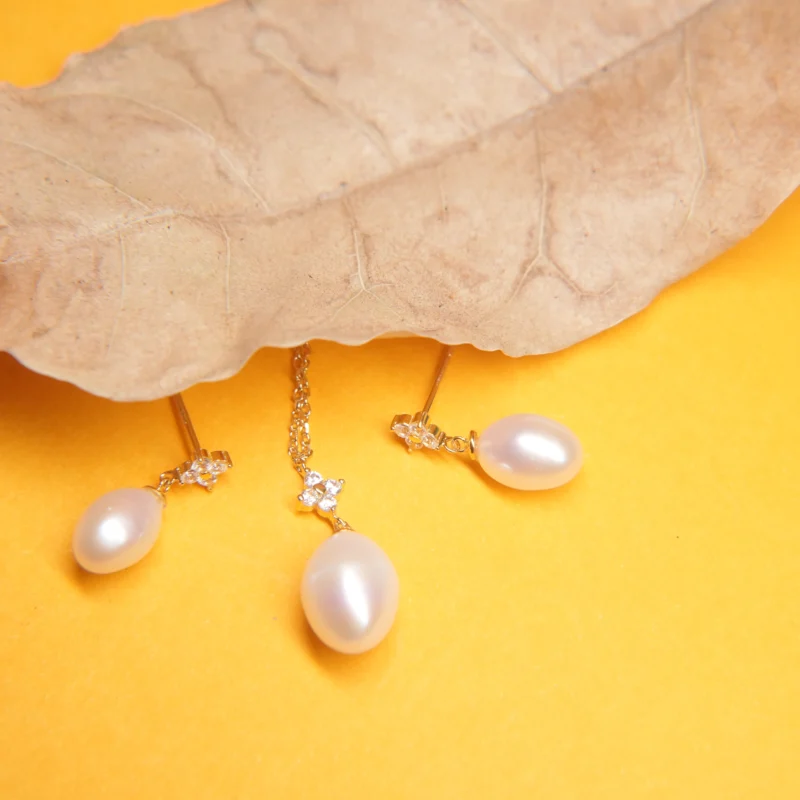 Classic Pearl Drop Pendant Set – 925 Silver with Cubic Zirconia Accents - Image 3