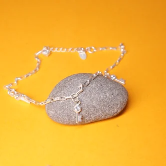 925 Silver Payal with Key Charm – Unlock Your Sparkle