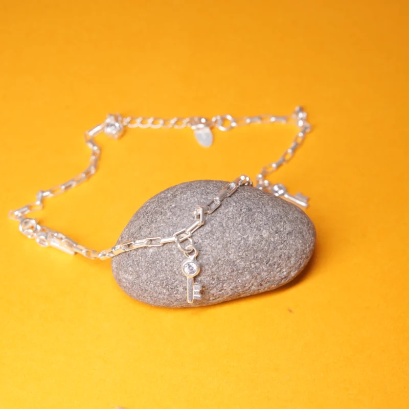 925 Silver Payal with Key Charm – Unlock Your Sparkle