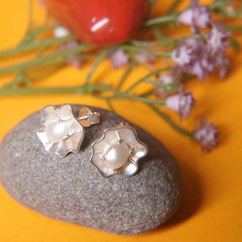 Floral Pearl Bloom 925 Silver Earring
