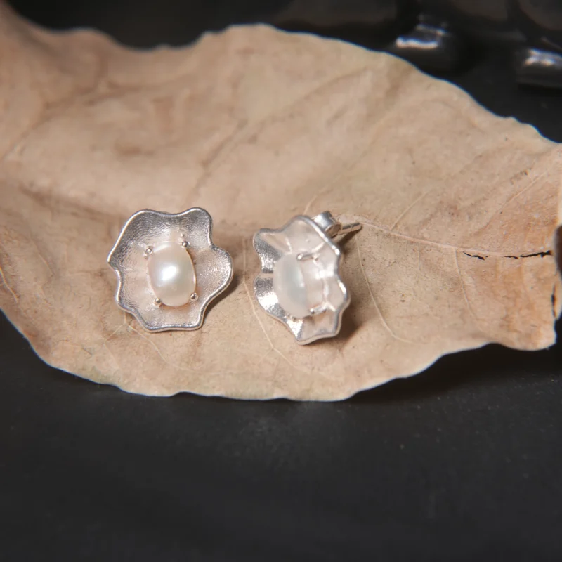 Floral Pearl Bloom 925 Silver Earring - Image 3