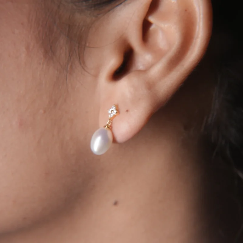 Classic Pearl Drop Pendant Set – 925 Silver with Cubic Zirconia Accents - Image 5