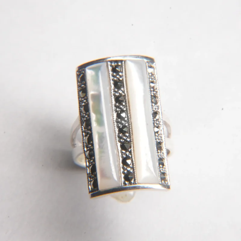 925 Sterling Silver Rectangular Designer Ring with White Enamel & Black Stone Accents - Image 3