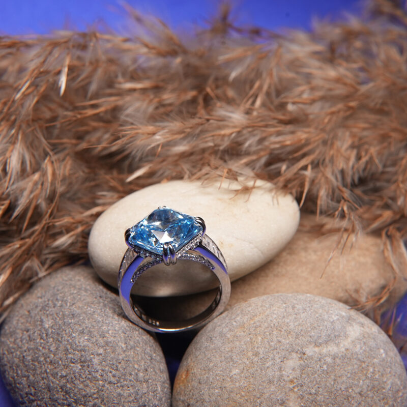 Elegant 925 Sterling Silver Ring with Sky Blue Princess-Cut Gemstone – Luxury Statement Jewelry for Women