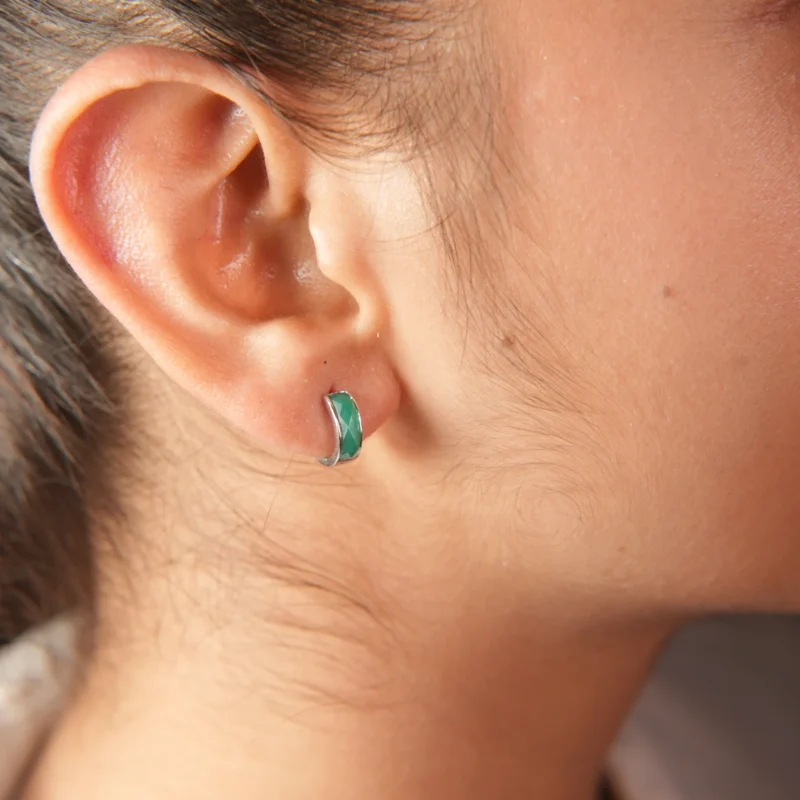 💚 Emerald Curve 925 Silver Bali Earrings - Image 4