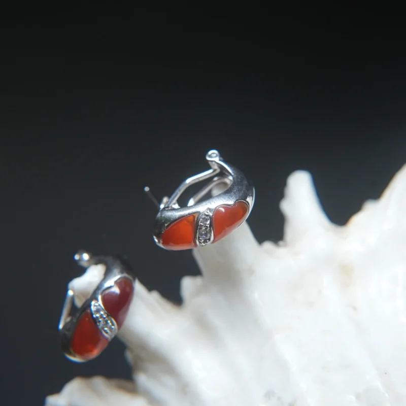 925 Sterling Silver Red Enamel Bali with CZ Accent – Minimal & Elegant Design
