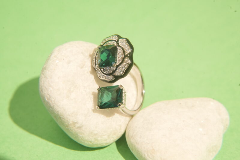 Elegant Silver Dual-Green Zircon Ring with Floral Accents