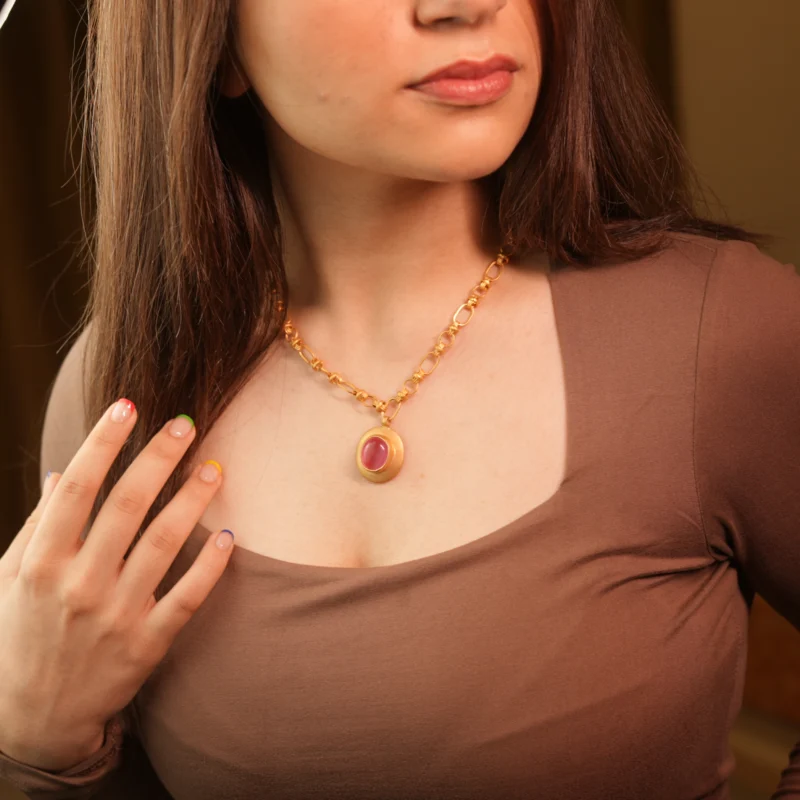 Classic 22kt Gold Pendant Set with Pink Stone – Elegant and Timeless - Image 3