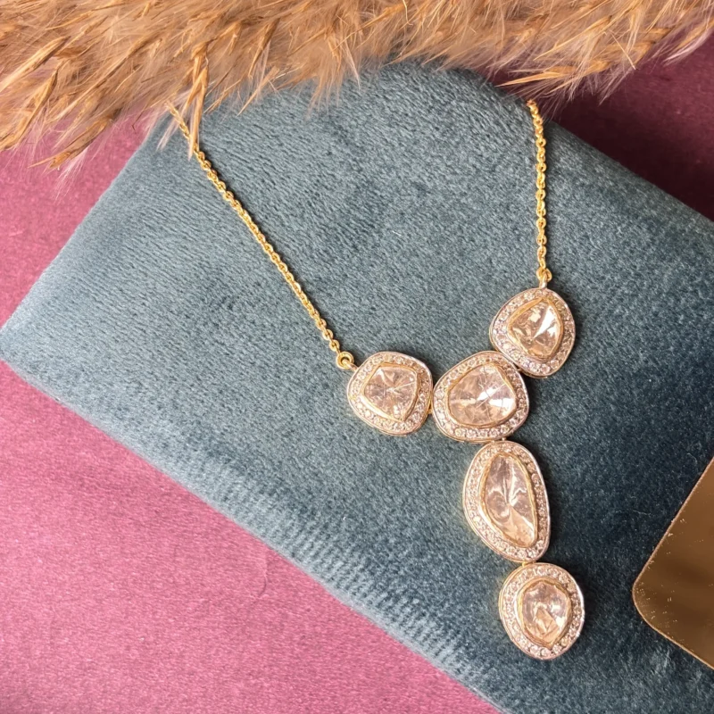 Exquisite Diamond & Polki Pendant Chain – Timeless Elegance