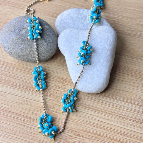 22kt Gold Chain with Blue Stone & Pearl Cluster Detailing – Elegant & Unique