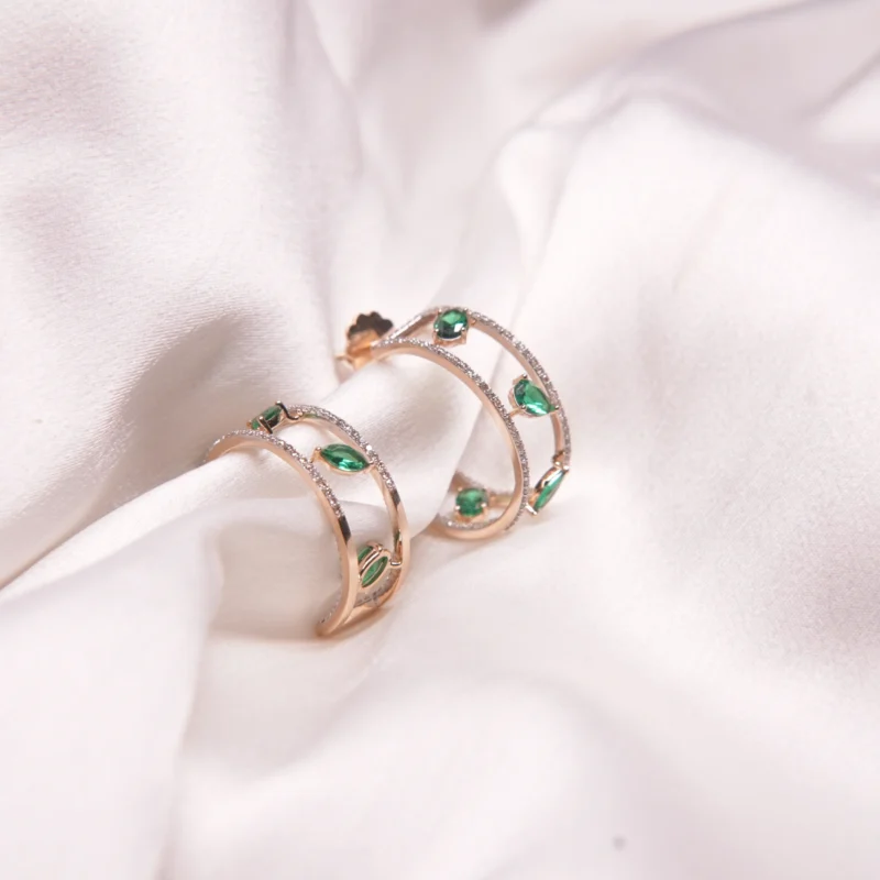 Elegant Diamond & Emerald Hoop Earrings – A Timeless Luxury