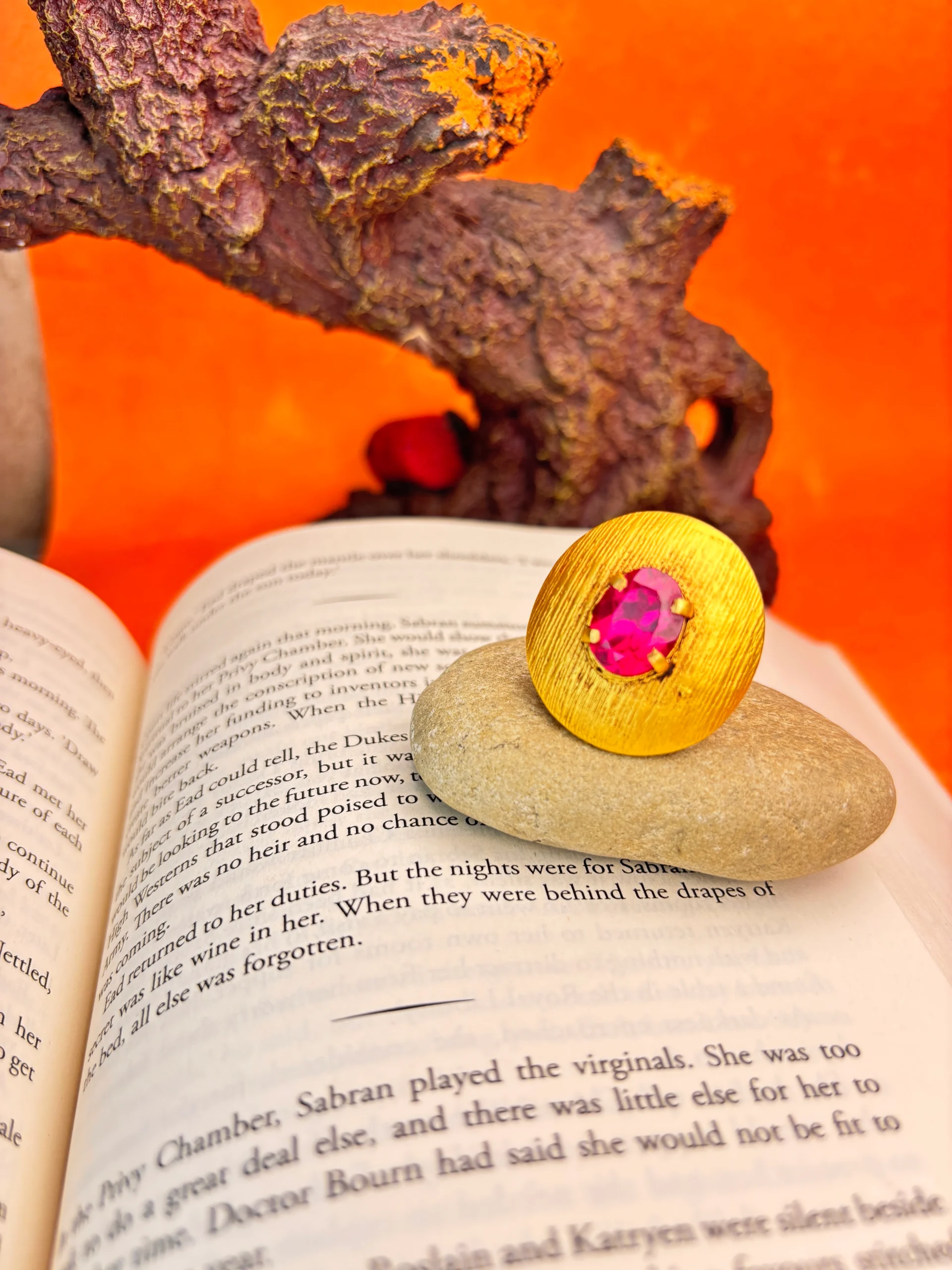 Elegant 22KT Matte Gold Ring with Ruby Pink Stone - Image 3