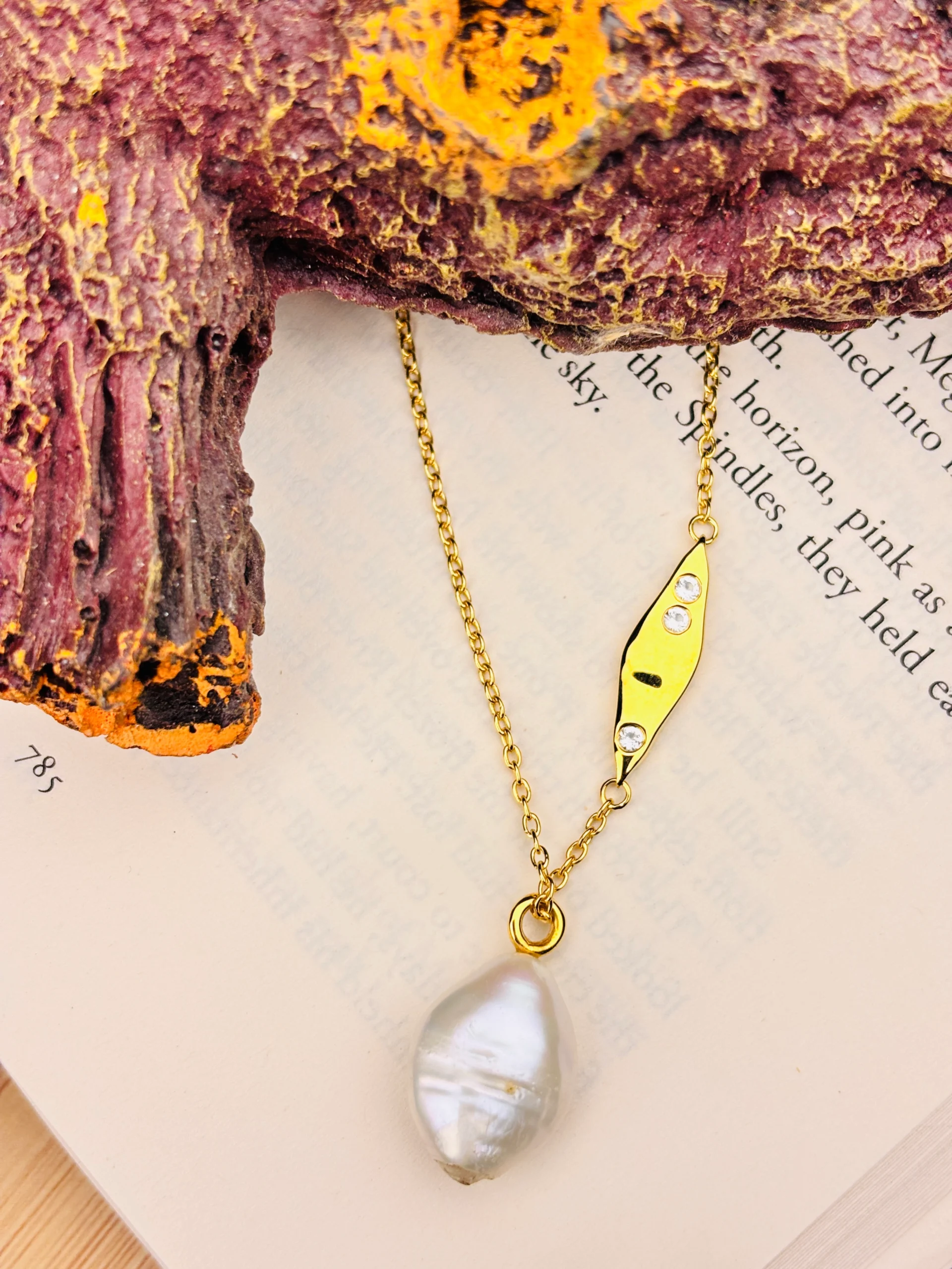 Elegant 925 Silver Baroque Pearl Pendant with Gold-Plated Chain & CZ Accents - Image 2