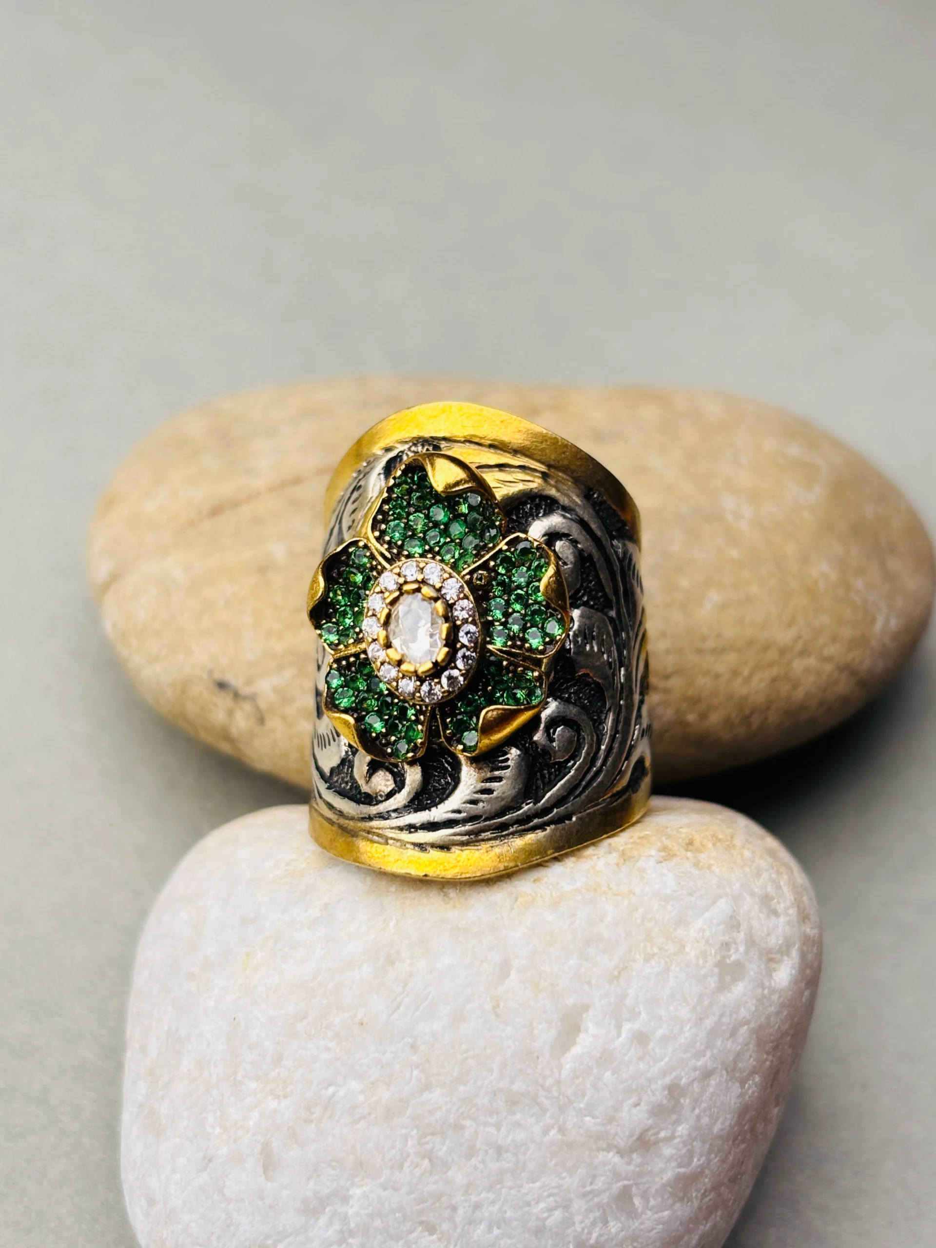 Vintage Floral 925 Silver Statement Ring with Green Stone & Gold Accents
