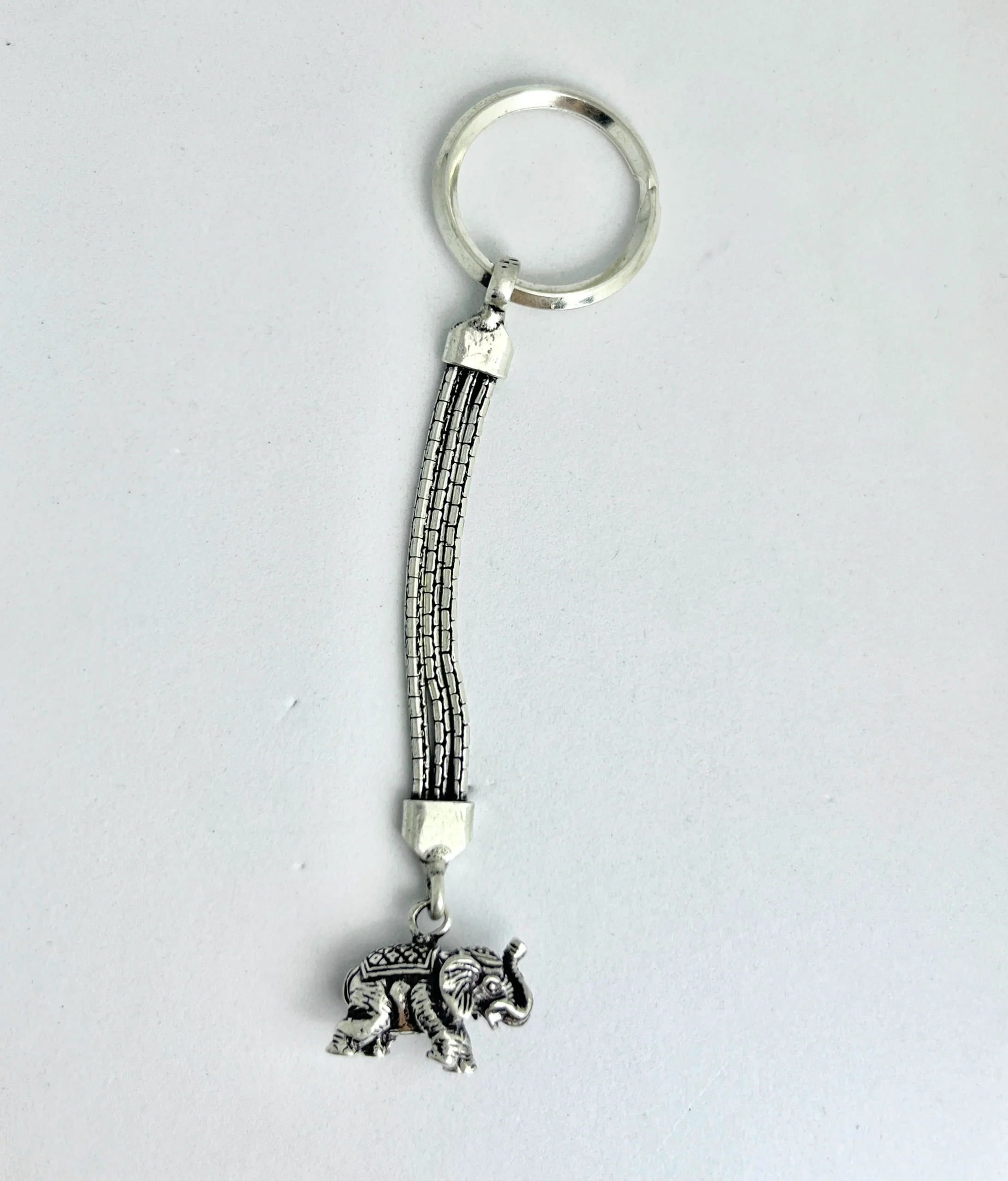 925 Silver Elephant Keyring – Antique Finish with Detailed Elephant Charm & Textured Link Design - Image 3