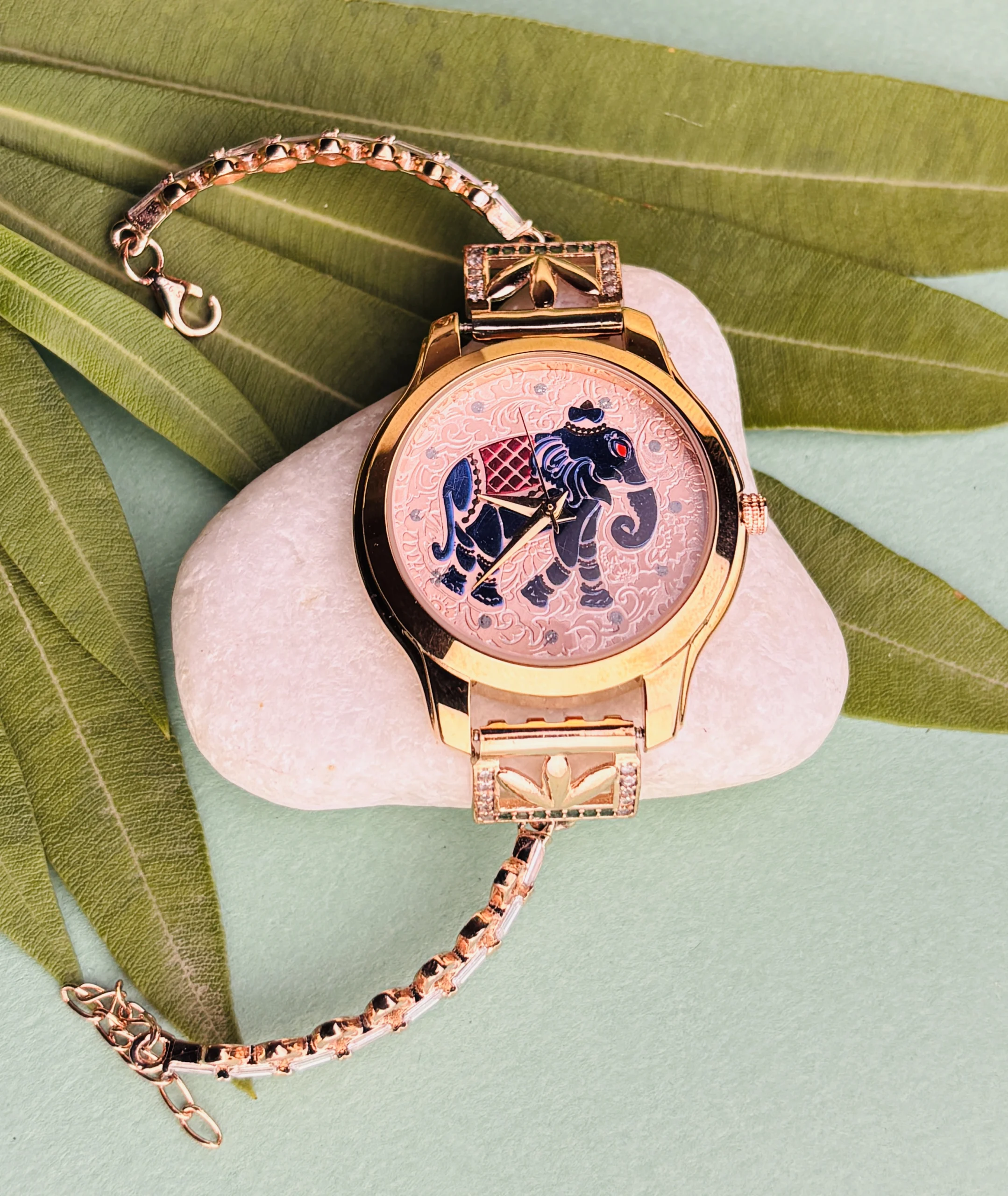 925 Silver Elephant Motif Luxury Watch – Pink Artistic Dial with Rose Gold-Tone Round Case & Statement Bracelet - Image 3